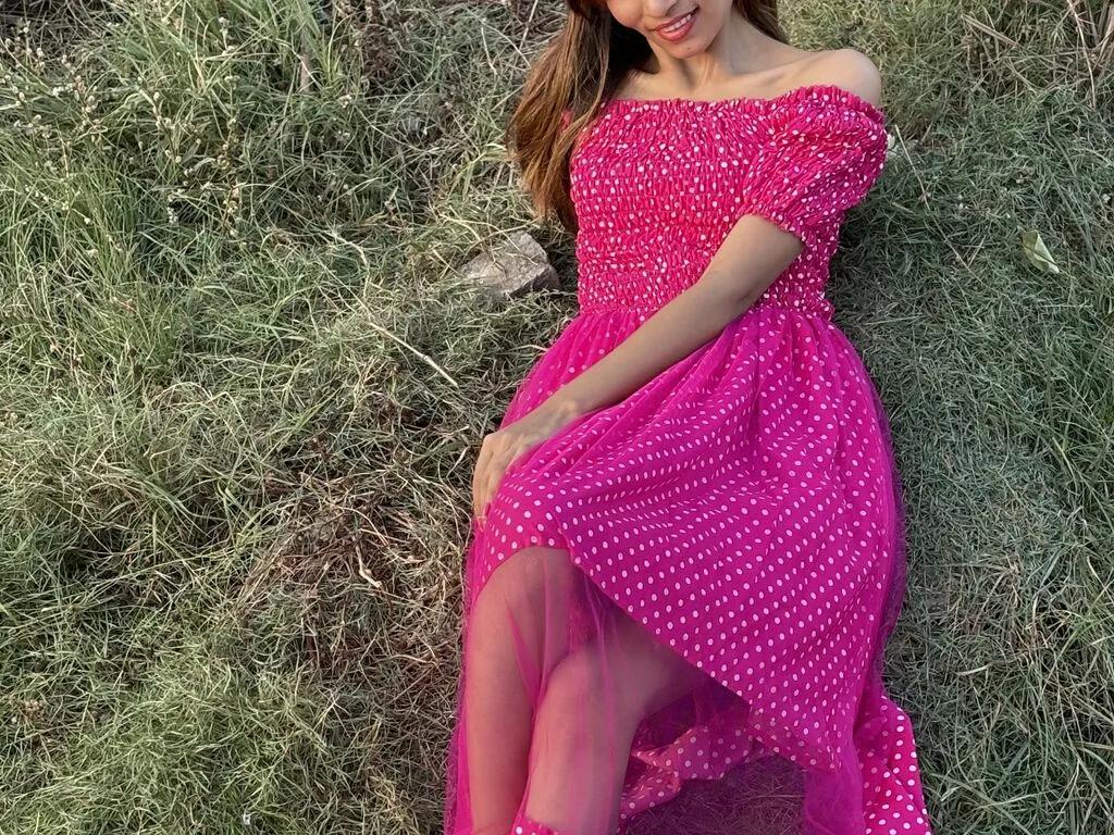 AngelOne — I like chocolate ,ice cream, honesty, cute dogs,cats,peacock,parrot true love, grey eyes... what makes your heart  tick