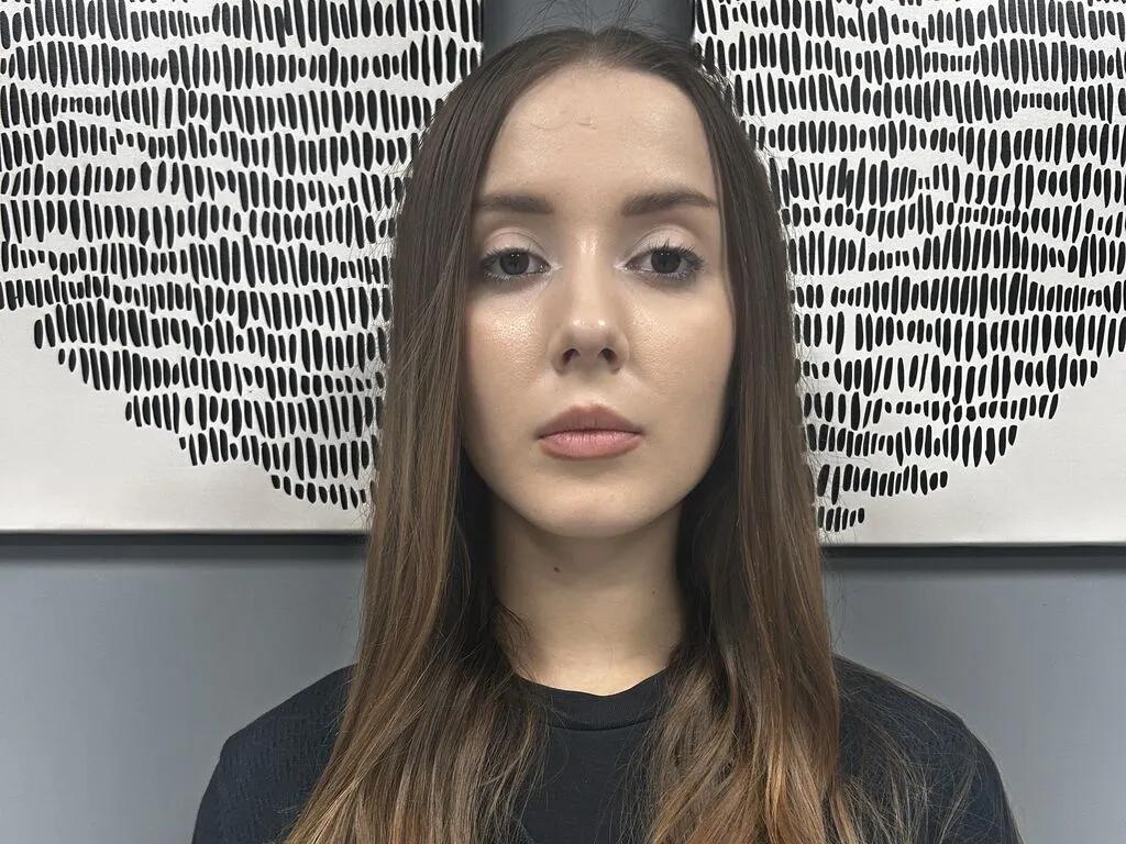 LiveJasmin AnnaAll is Freechat AnnaAll — orange juice, get-togethers with friends