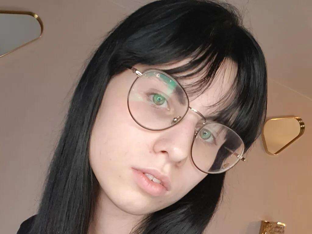 LiveJasmin BarbTrombly is Freechat BarbTrombly — I like to play sports and spend time with friends