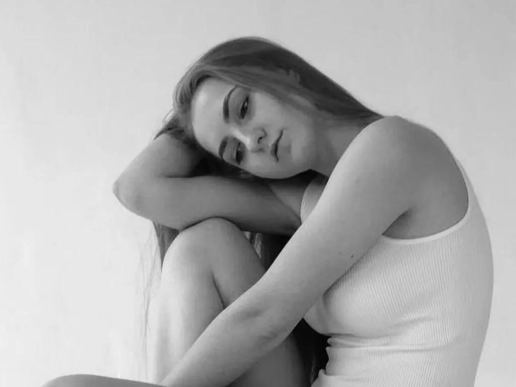 CwenGammell — I love romance and being treated like a princess I love cute animals and having fun