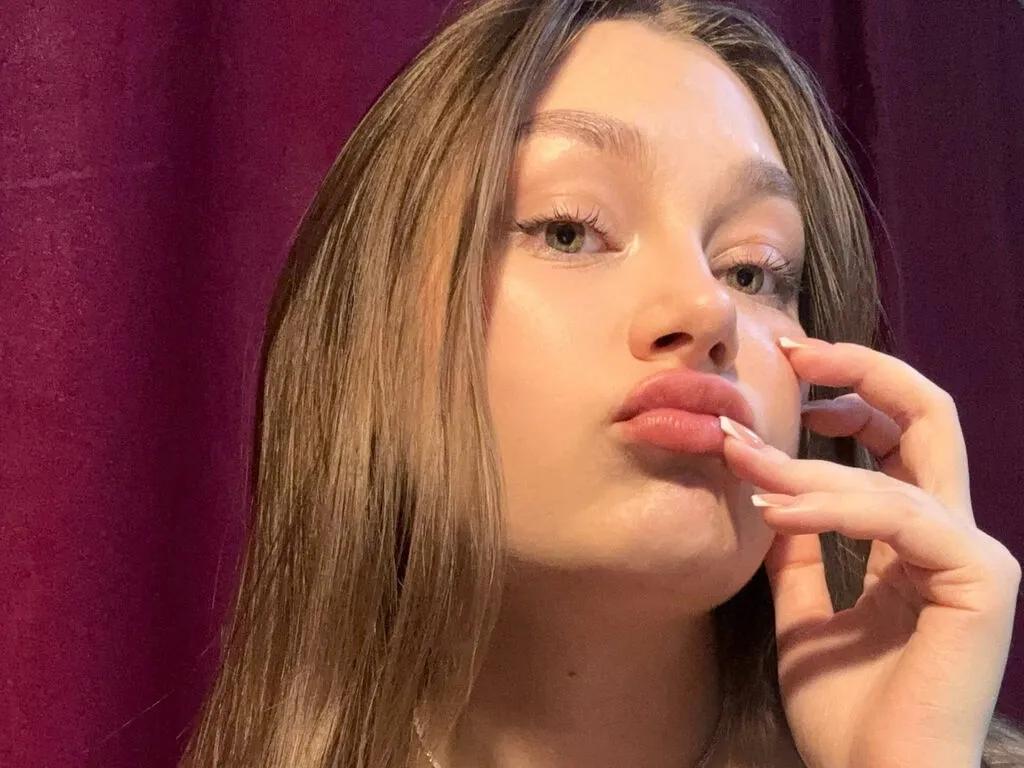 Offline DanyellGrit on LiveJasmin