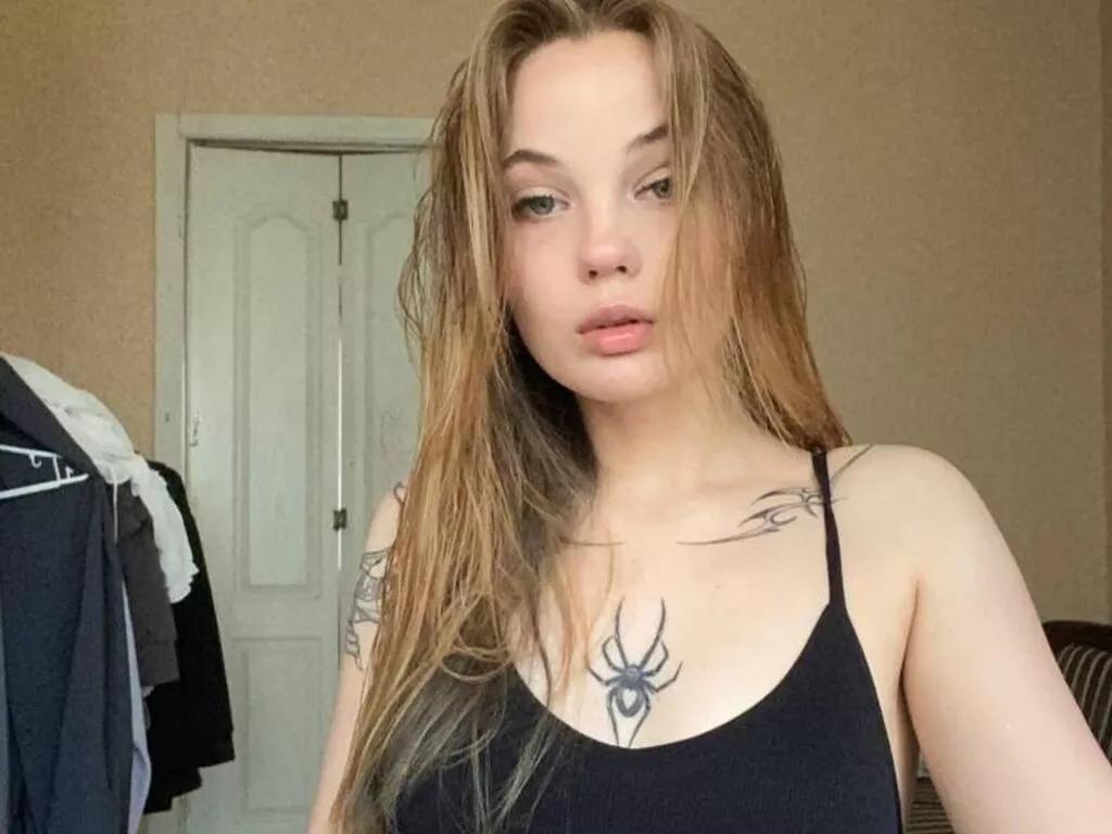 Offline DungDelph on LiveJasmin