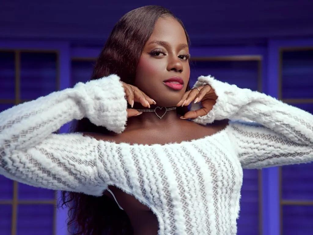 LiveJasmin EmiParks is Freechat EmiParks — travel, smile, have adventures that remain engraved in my mind