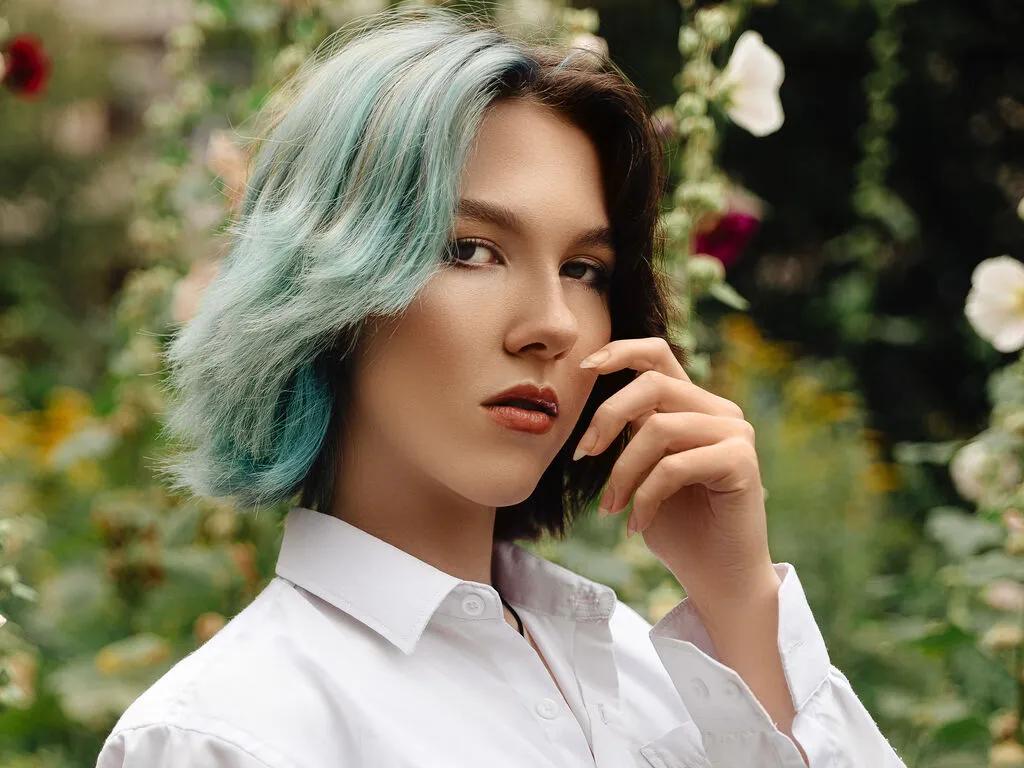 LiveJasmin JessieLee is Group JessieLee — I love to smile and make you smile too