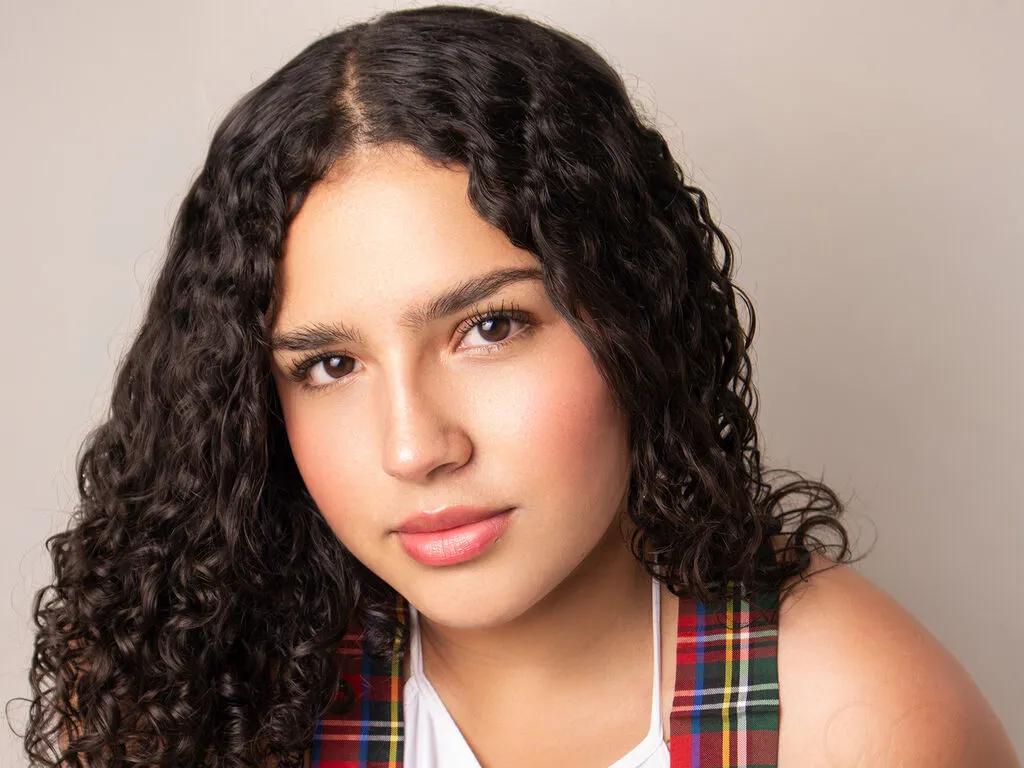 LiveJasmin KendraLenor is Freechat KendraLenor —  I like reading, running, going out for a drink on special occasions. I am just a normal girl who likes live new experiences ... would you like?