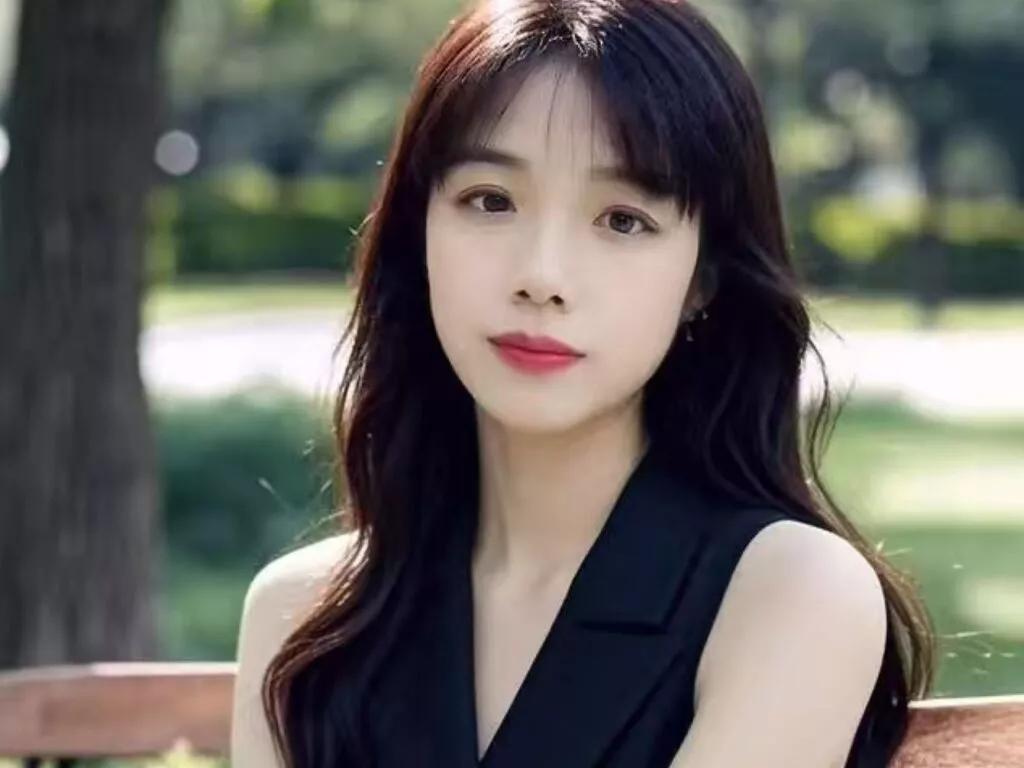 LiveJasmin liyufei is Freechat liyufei — Like all beautiful things