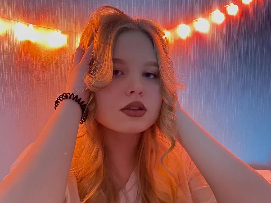 LiveJasmin LunaReedy is Freechat LunaReedy — I get turned on by a man who is confident, knows what he wants, and isn't afraid to say it. I adore being admired, receiving compliments, and when someone is fully immersed in our connection. Strong chemistry, intelligence, and generosity...