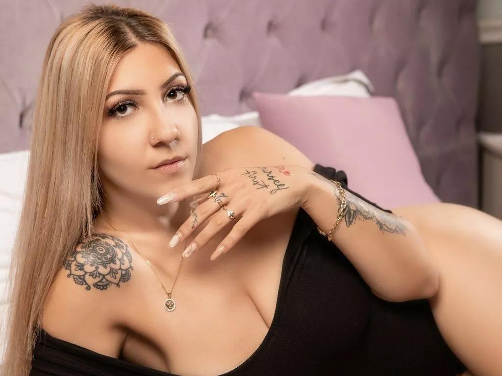 Offline MiaRosey on LiveJasmin