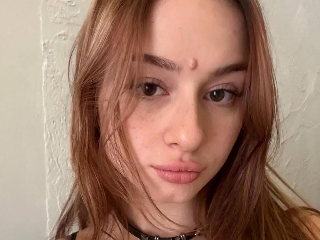 LiveJasmin StacyJenice is Freechat StacyJenice — Attentive, confident gentlemen with a sense of humor
Music requests (hip-hop/R&B) and a little dance in rhythm
Sweet compliments, playful teasing, and honest conversation
Light role-play and discovering new fantasies together