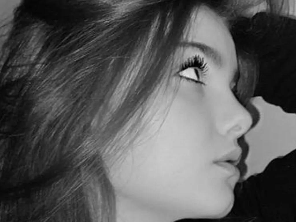 LiveJasmin StephanieMiller is Freechat StephanieMiller — I love surprises, gifts, I love fresh flowers, I love it when people give me compliments and talk to me heart to heart, I really love sweets, I love generous and positive men)