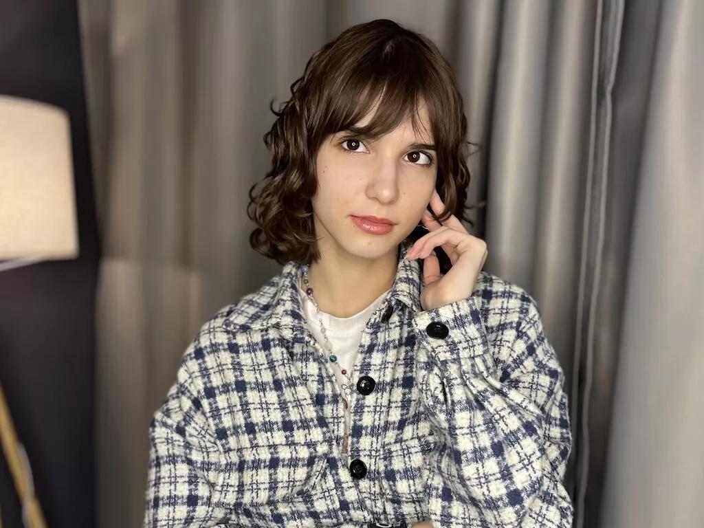 Offline TheaDaffin on LiveJasmin