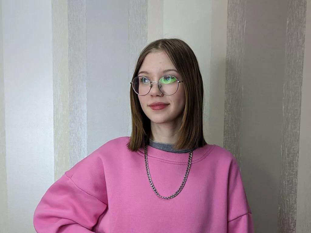 Offline TishaTalty on LiveJasmin