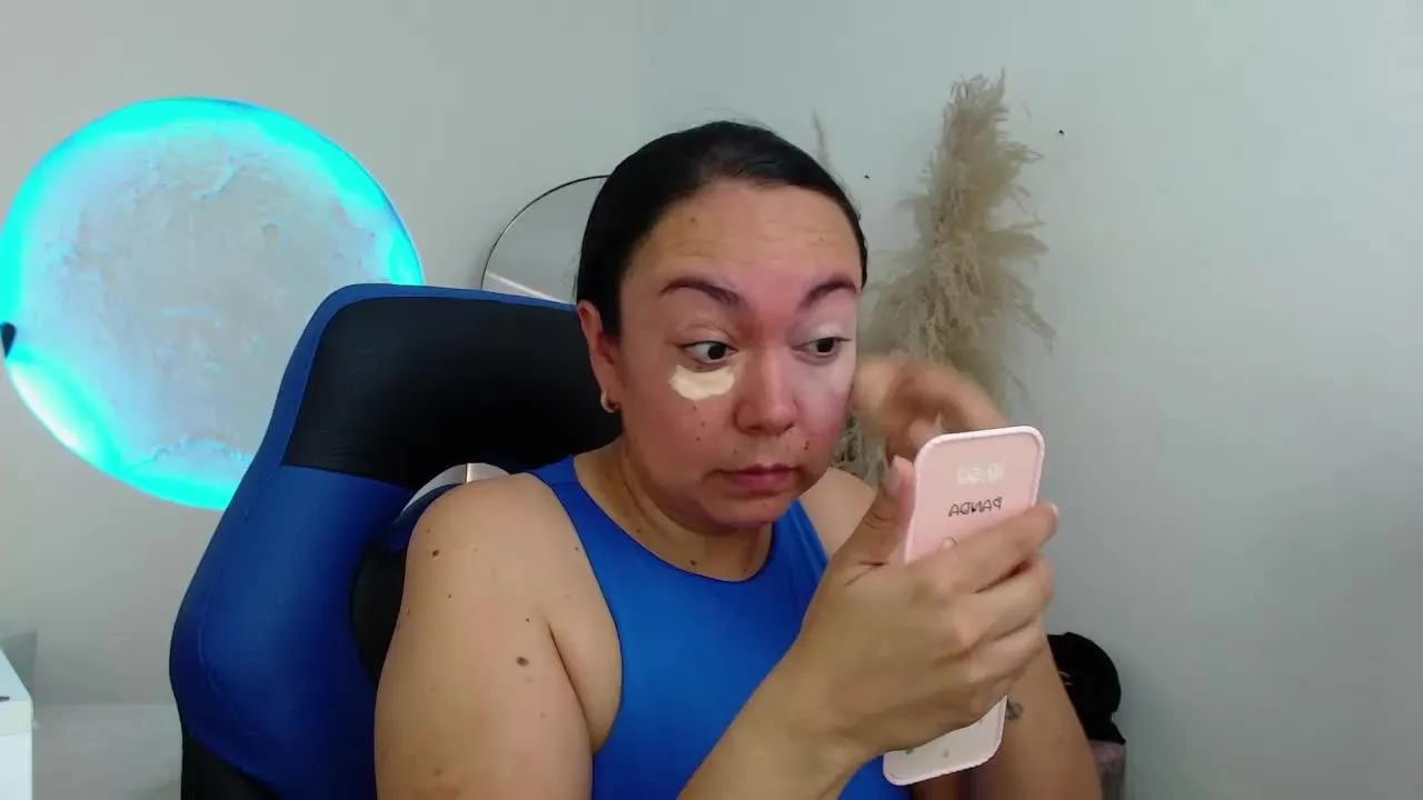 Aaliyah_cute — Freechat on Streamray