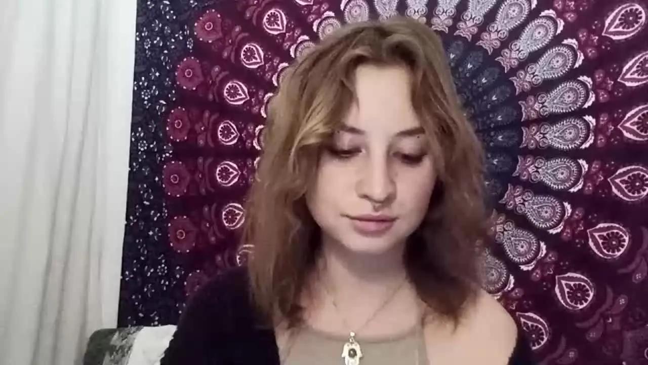 Offline AdalynFlirty on Streamray