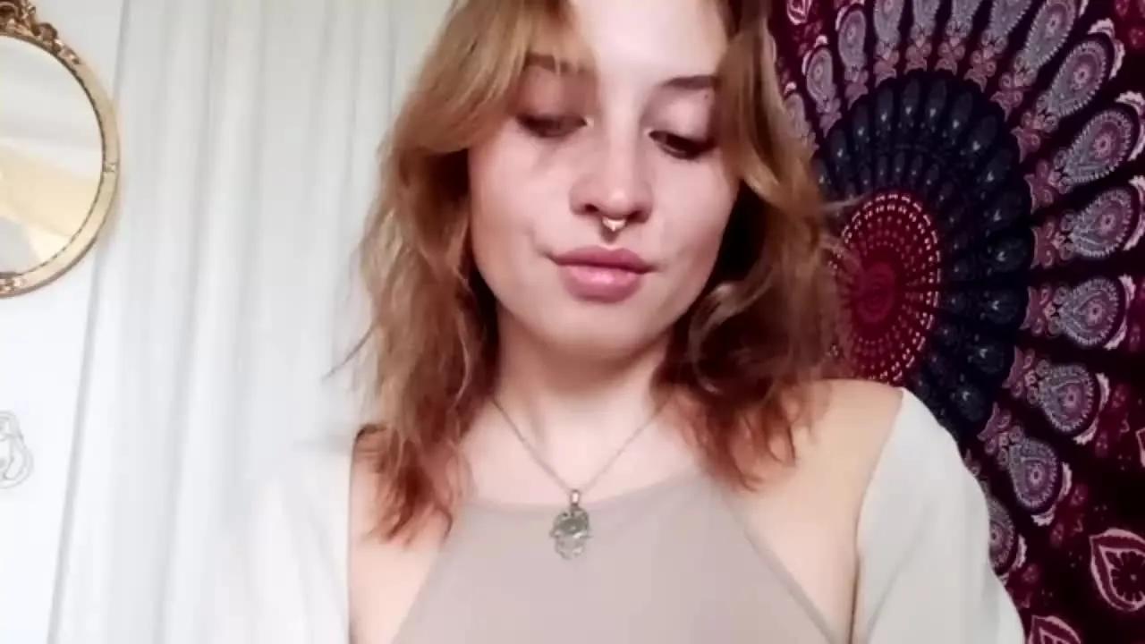 Offline AdalynFlirty on Streamray
