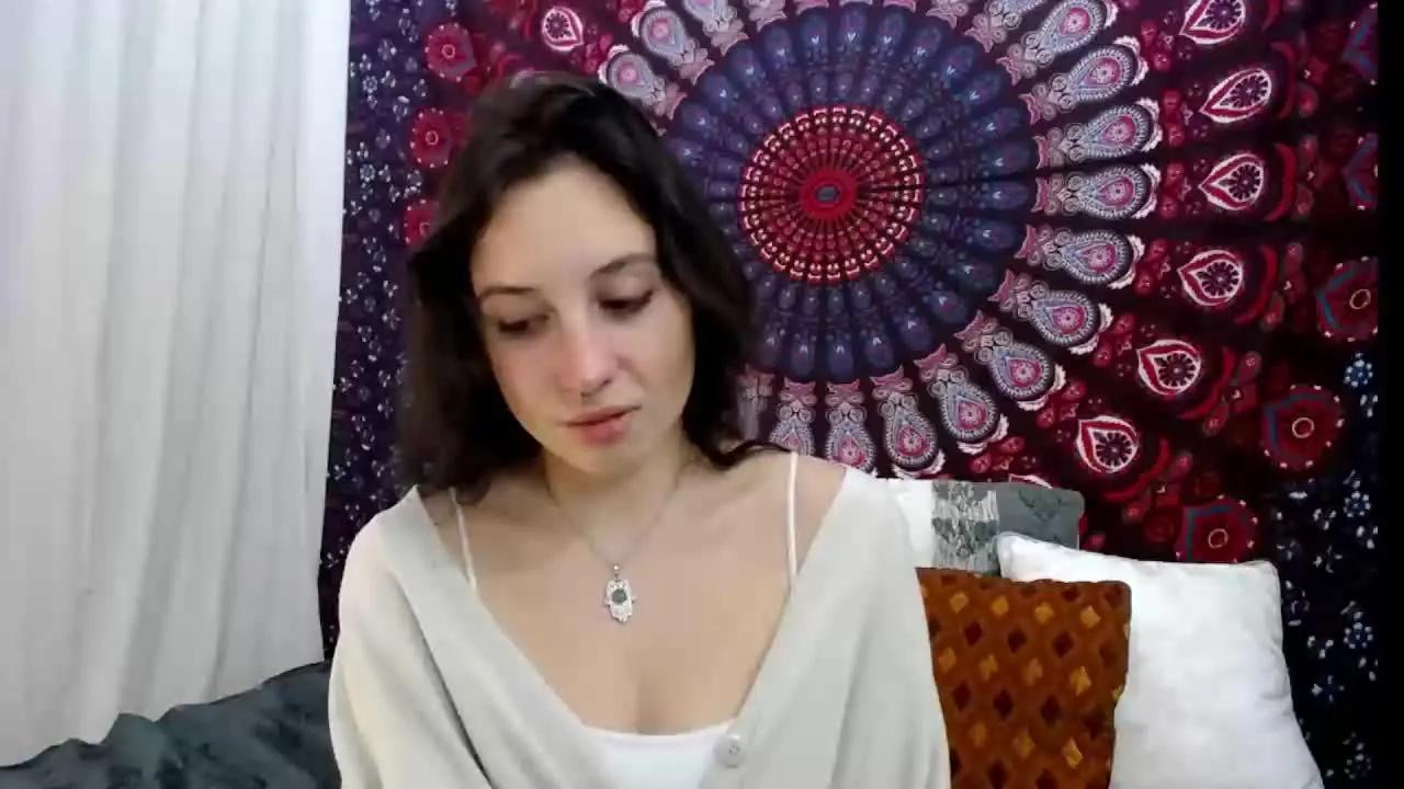 Offline AdalynFlirty on Streamray