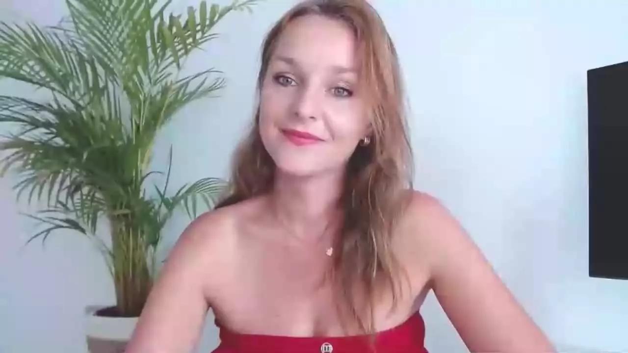 Avatar of AliciaTease
