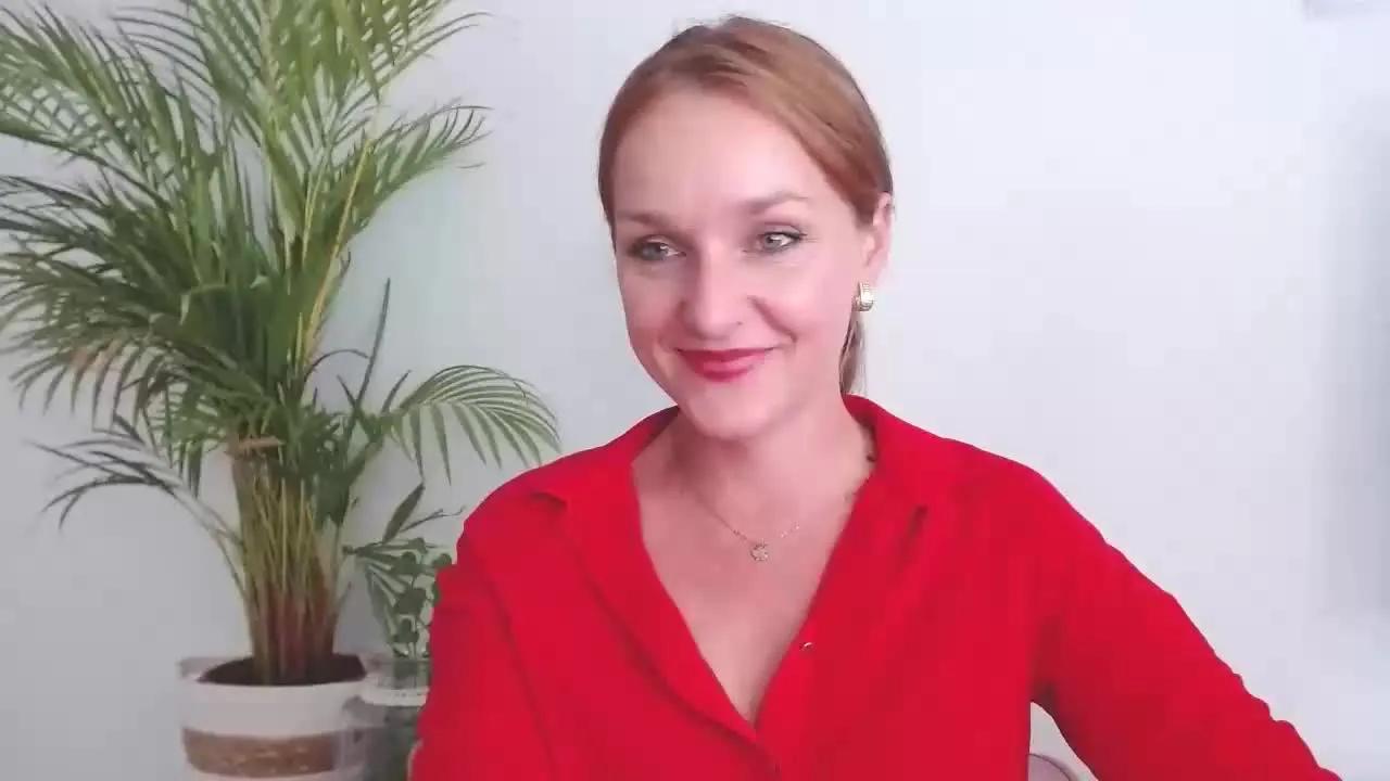 Offline AliciaTease on Streamray