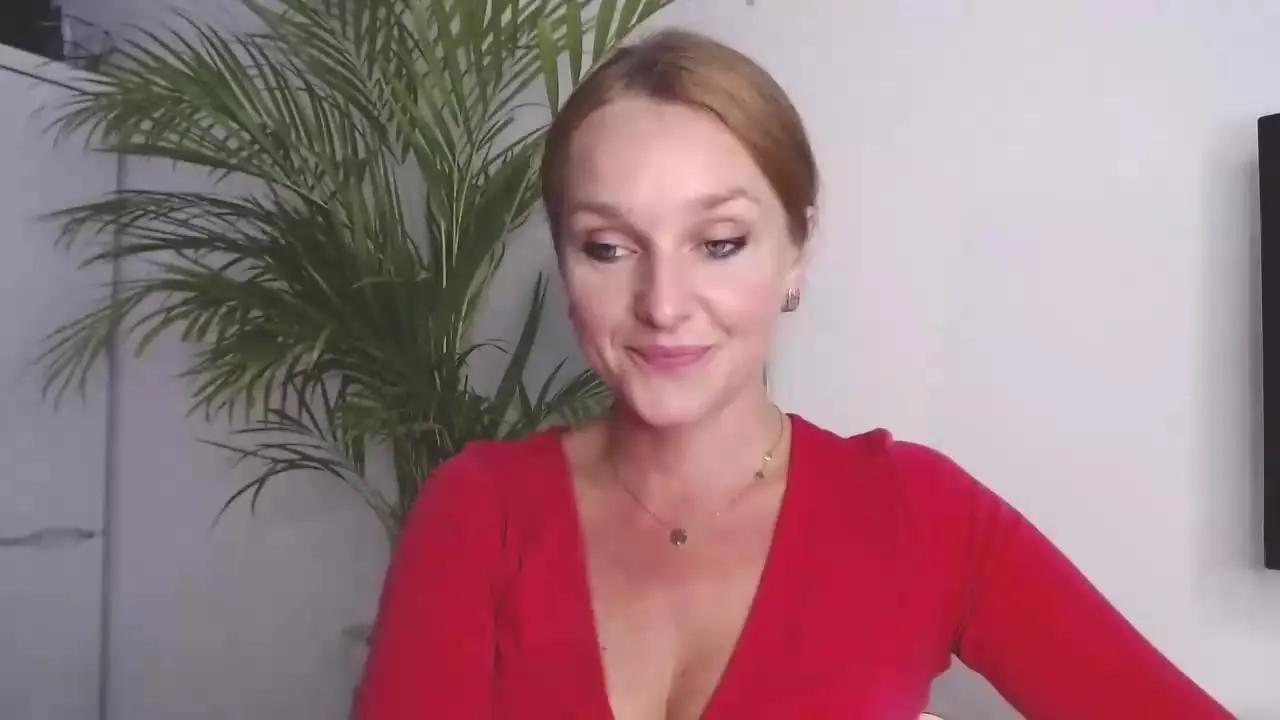 Offline AliciaTease on Streamray