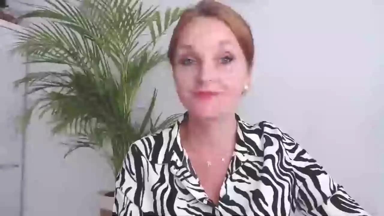 Offline AliciaTease on Streamray