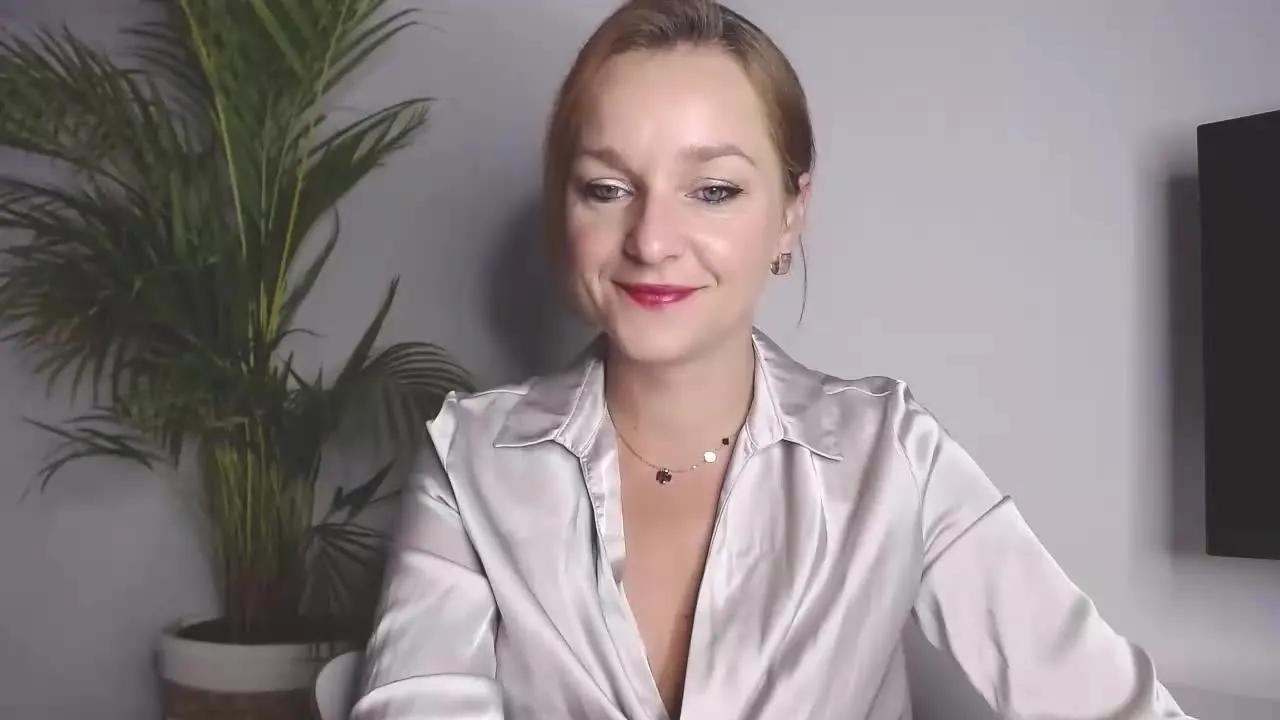 Offline AliciaTease on Streamray