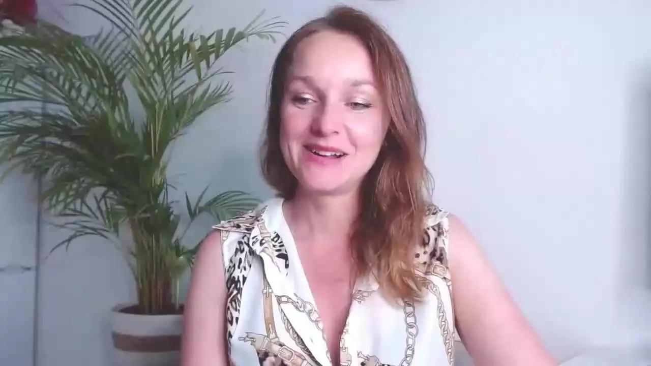 Offline AliciaTease on Streamray