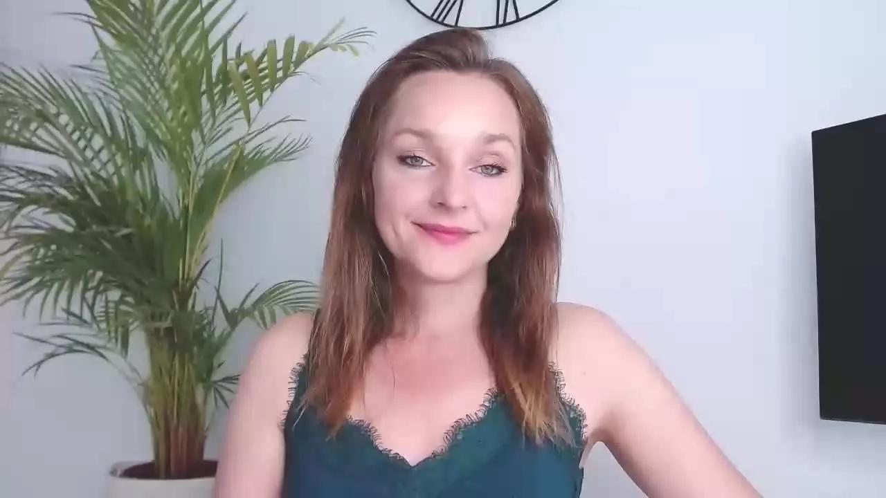 Offline AliciaTease on Streamray