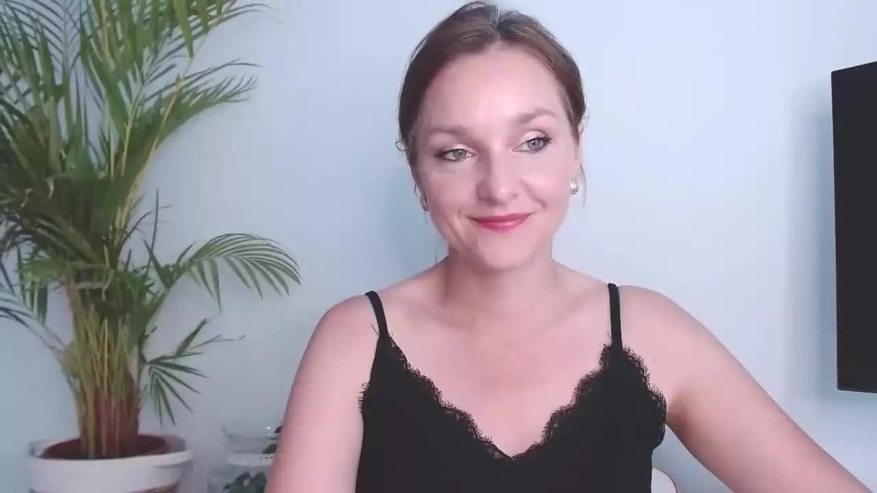 Offline AliciaTease on Streamray