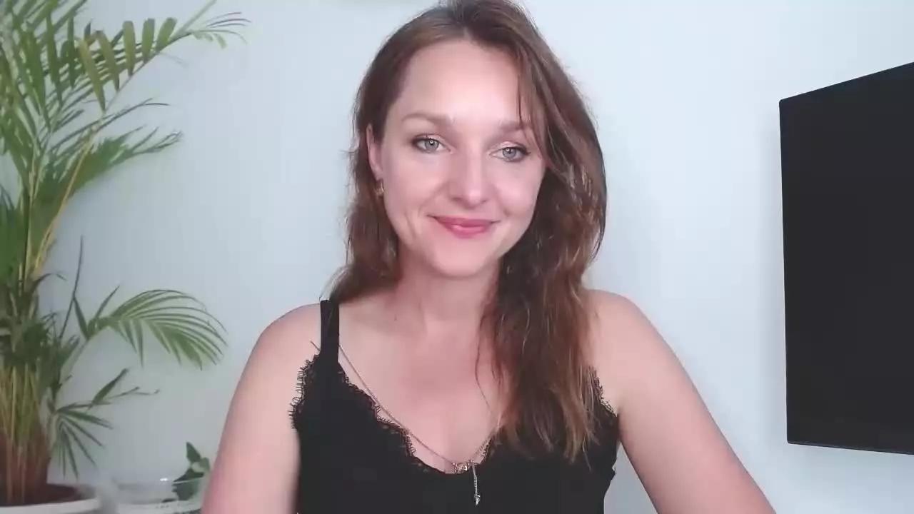 Offline AliciaTease on Streamray