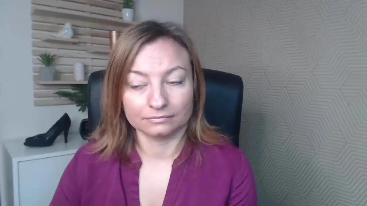 Offline an_gelaLove12 on Streamray