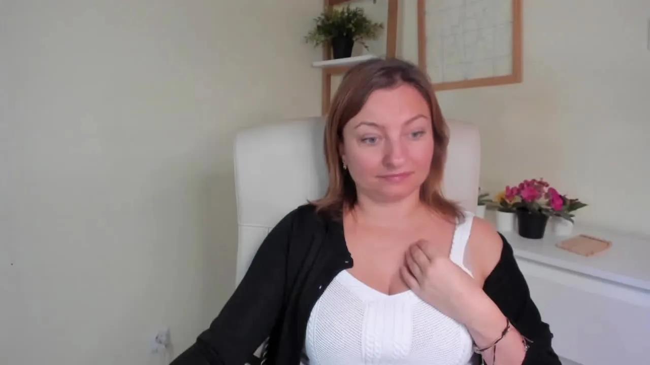 Offline an_gelaLove12 on Streamray