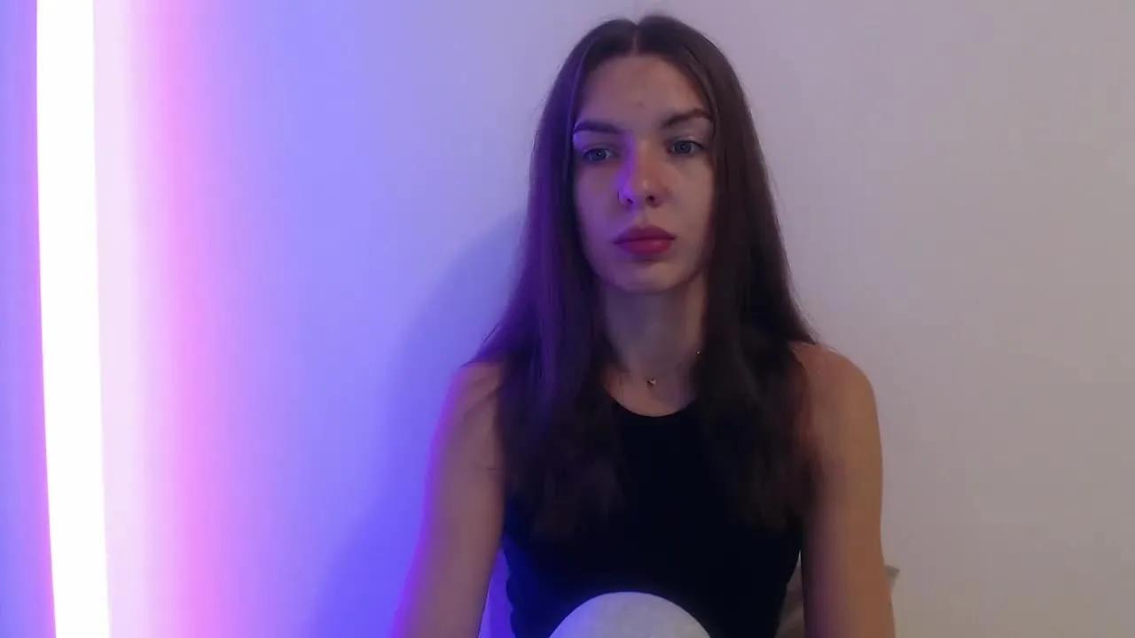 Offline AuroraKiss on Streamray