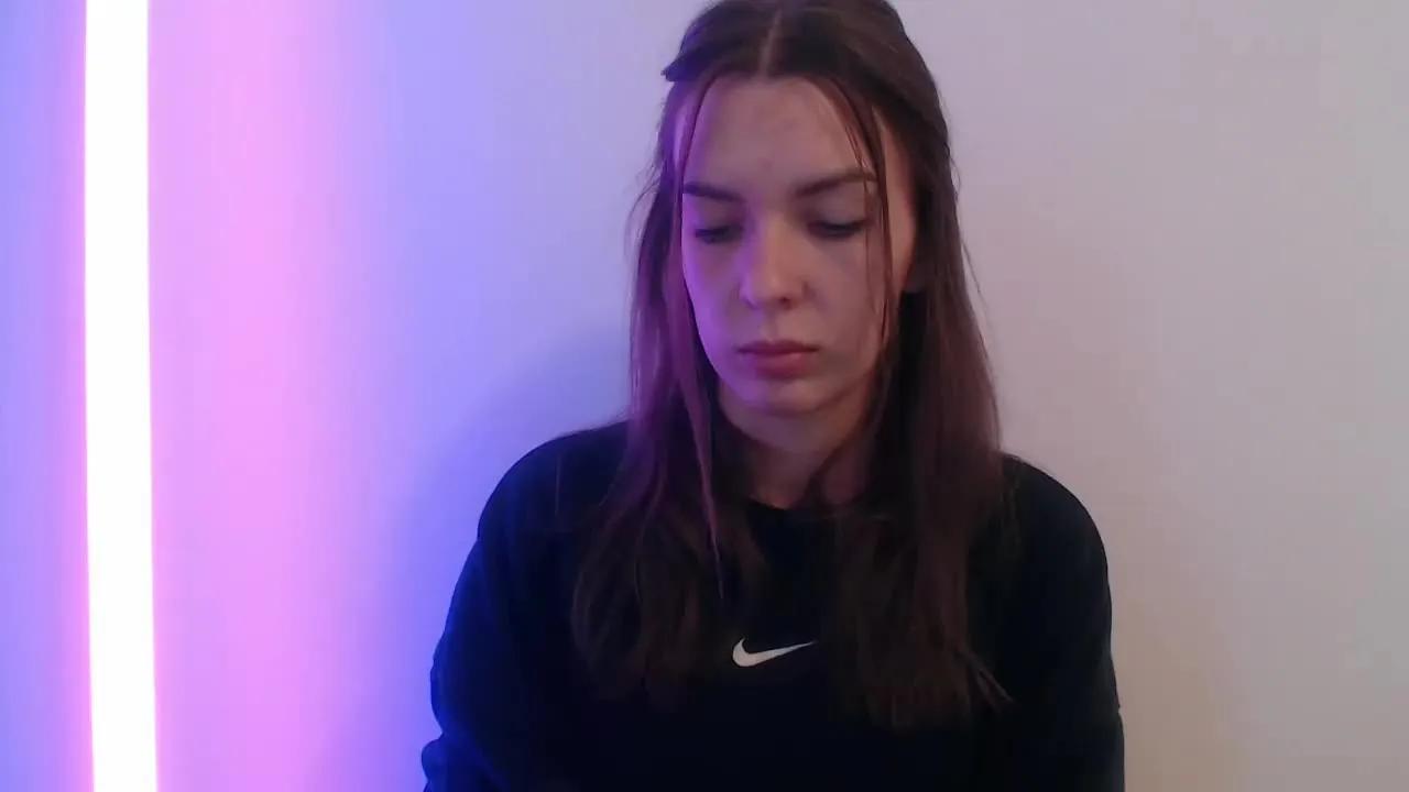 Offline AuroraKiss on Streamray