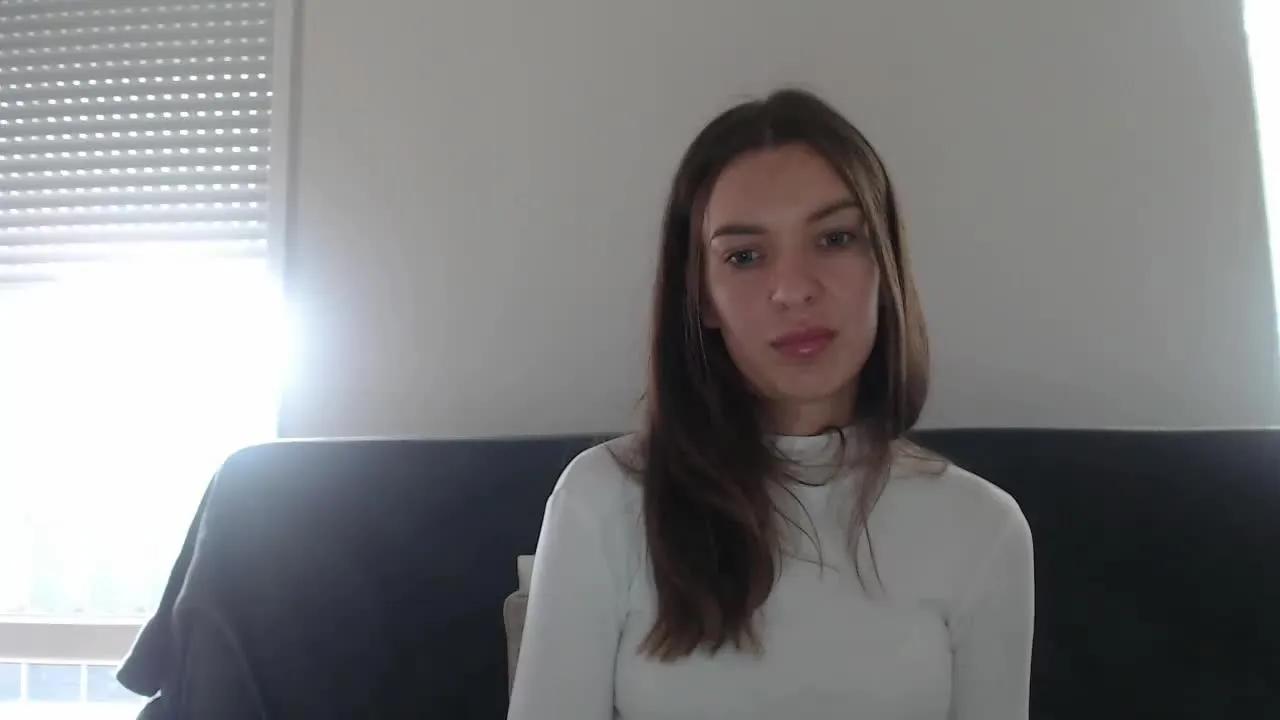 Offline AuroraKiss on Streamray