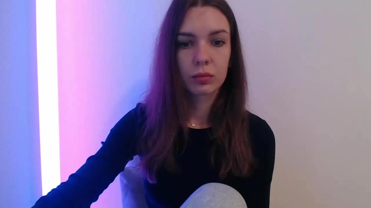 Offline AuroraKiss on Streamray