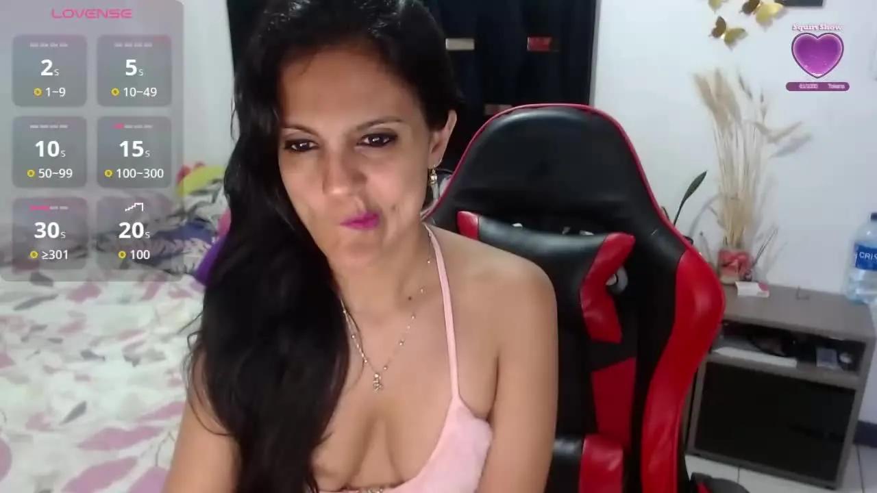Freechat Basma_Hernandez on Streamray