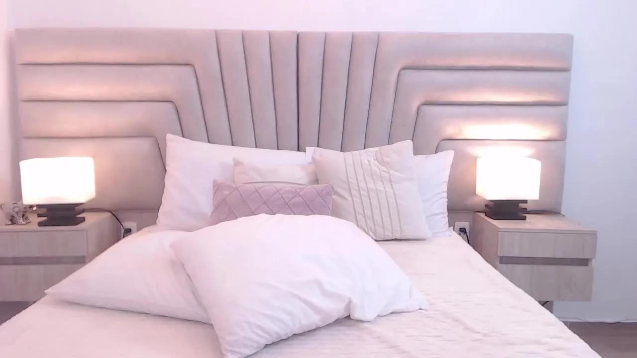 Offline BellaAnderson on Streamray