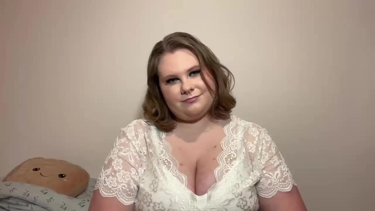 Offline BriannaCute on Streamray