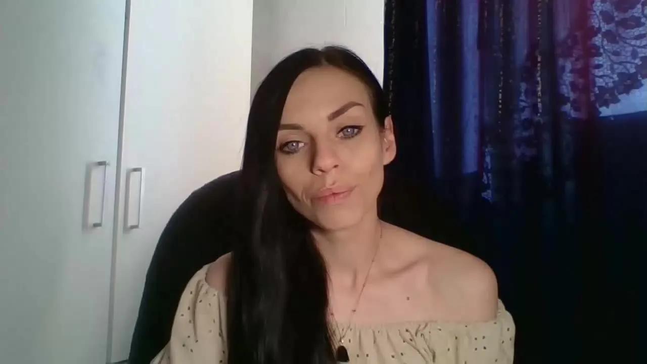 Offline CassieCrazy on Streamray