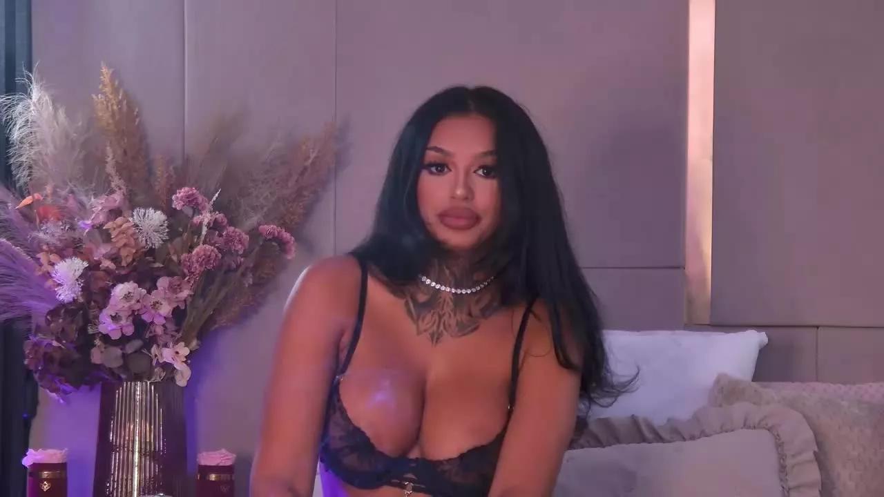 Offline CherrieMadison on Streamray