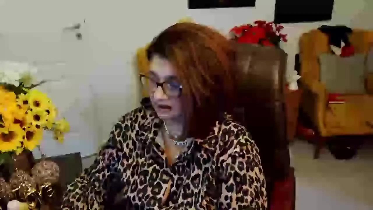 Offline ClassybutNaughty on Streamray