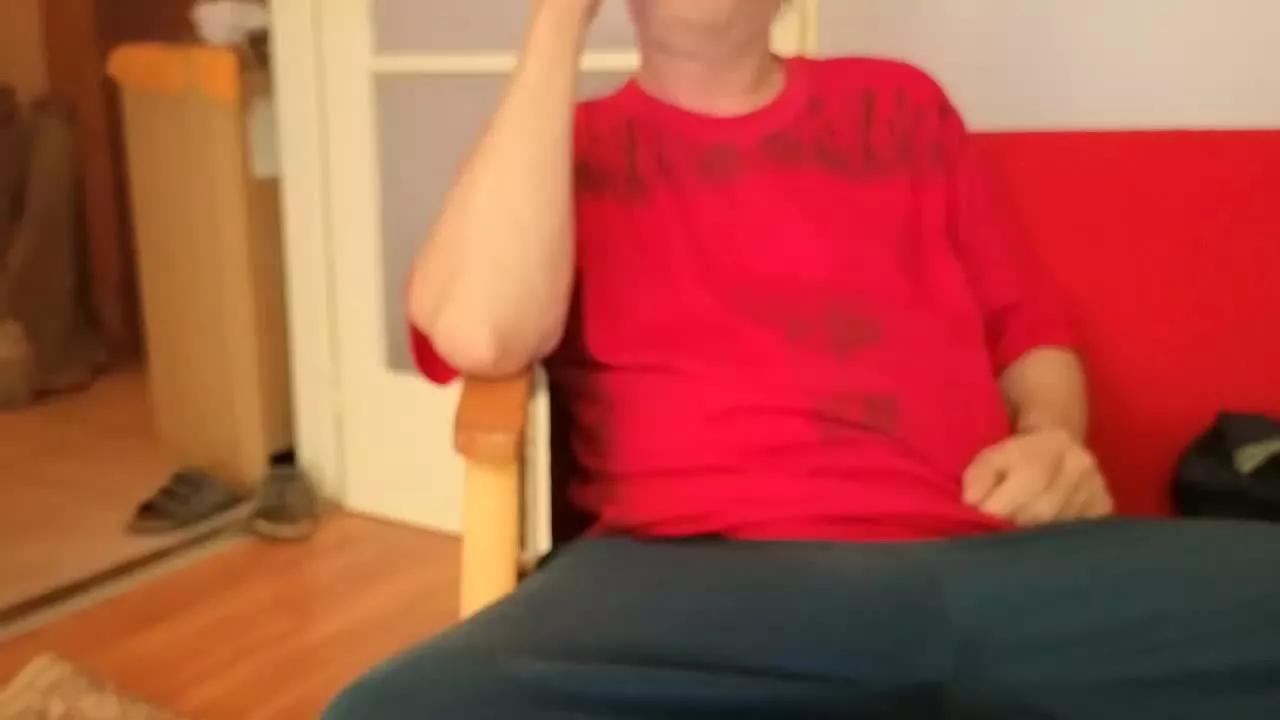 Offline cumloverboyxxx69 on Streamray