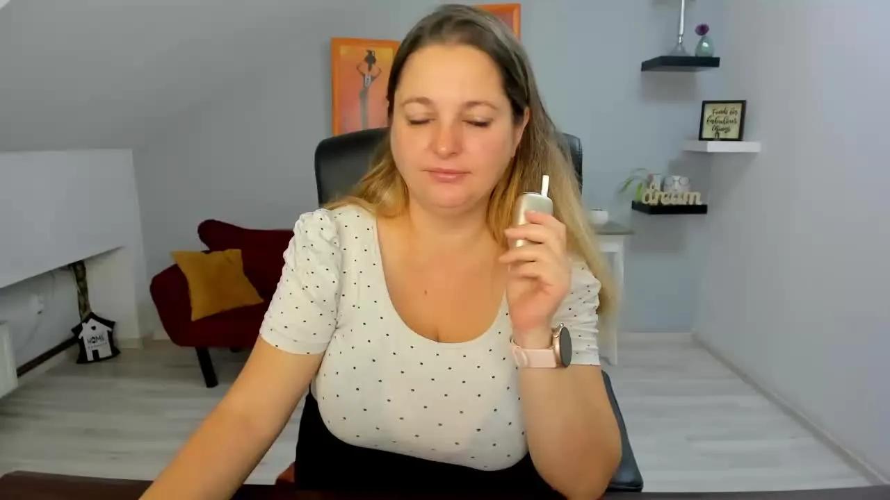 Offline Delicious_Lolly on Streamray