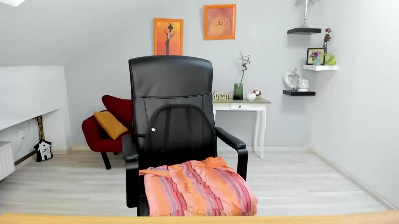 Offline Delicious_Lolly on Streamray