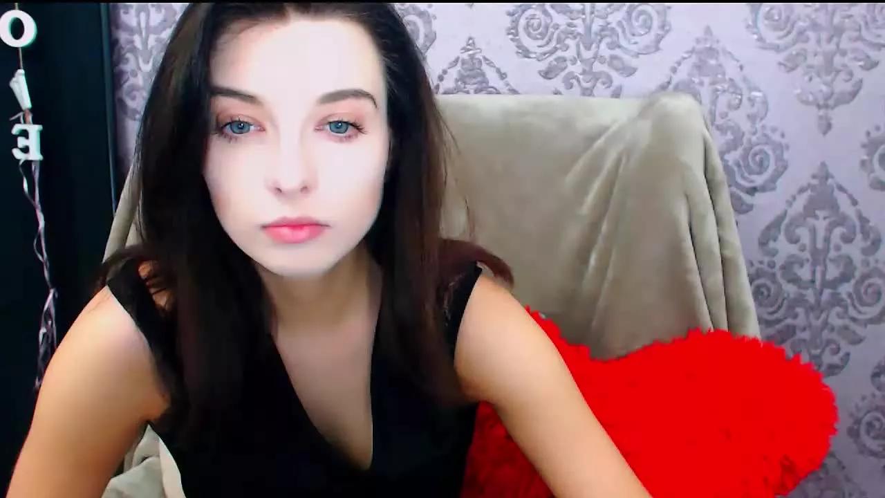 Offline DominaLuna on Streamray