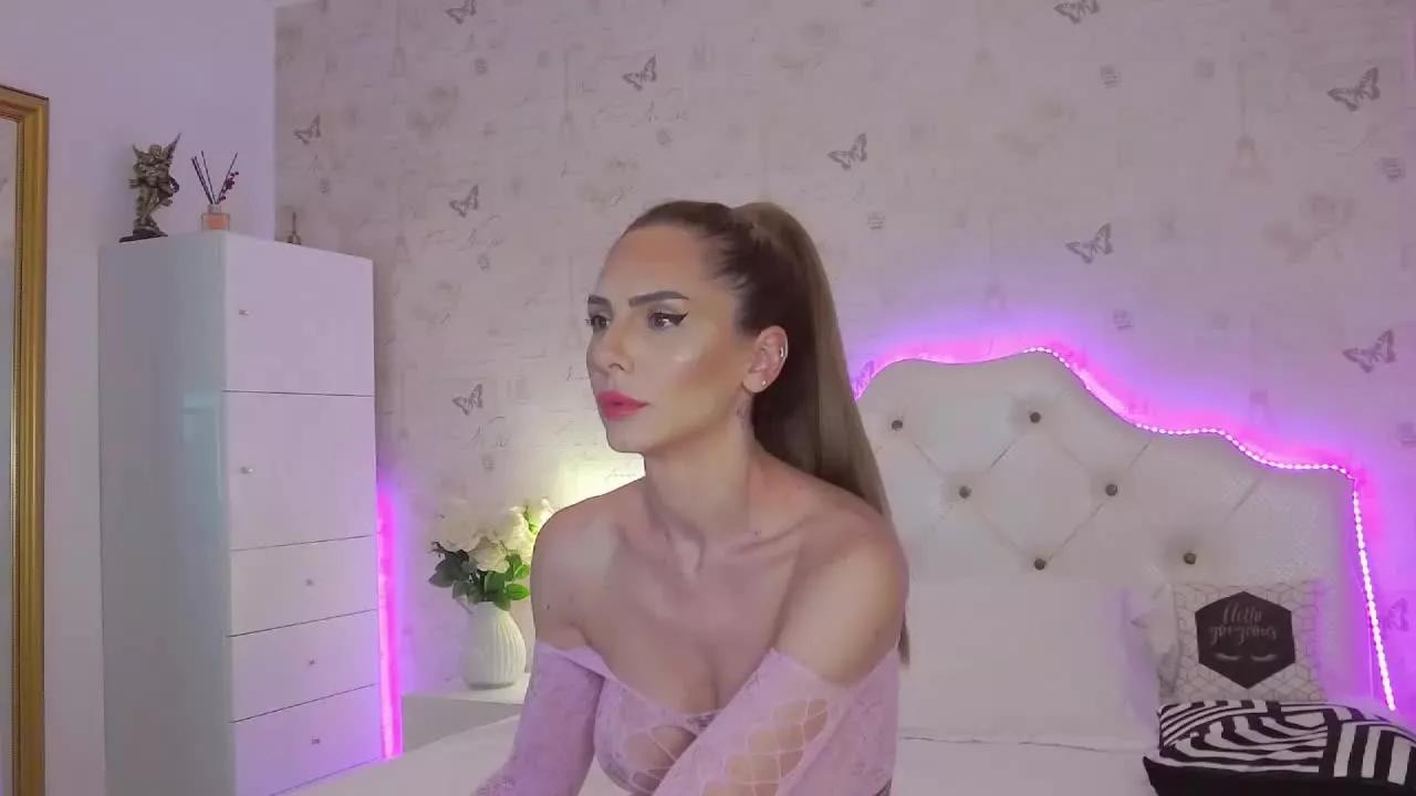 Offline EtherealBlonde on Streamray