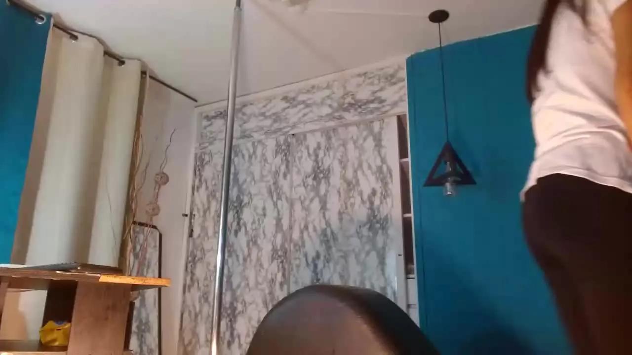 Freechat Hana_moooree on Streamray