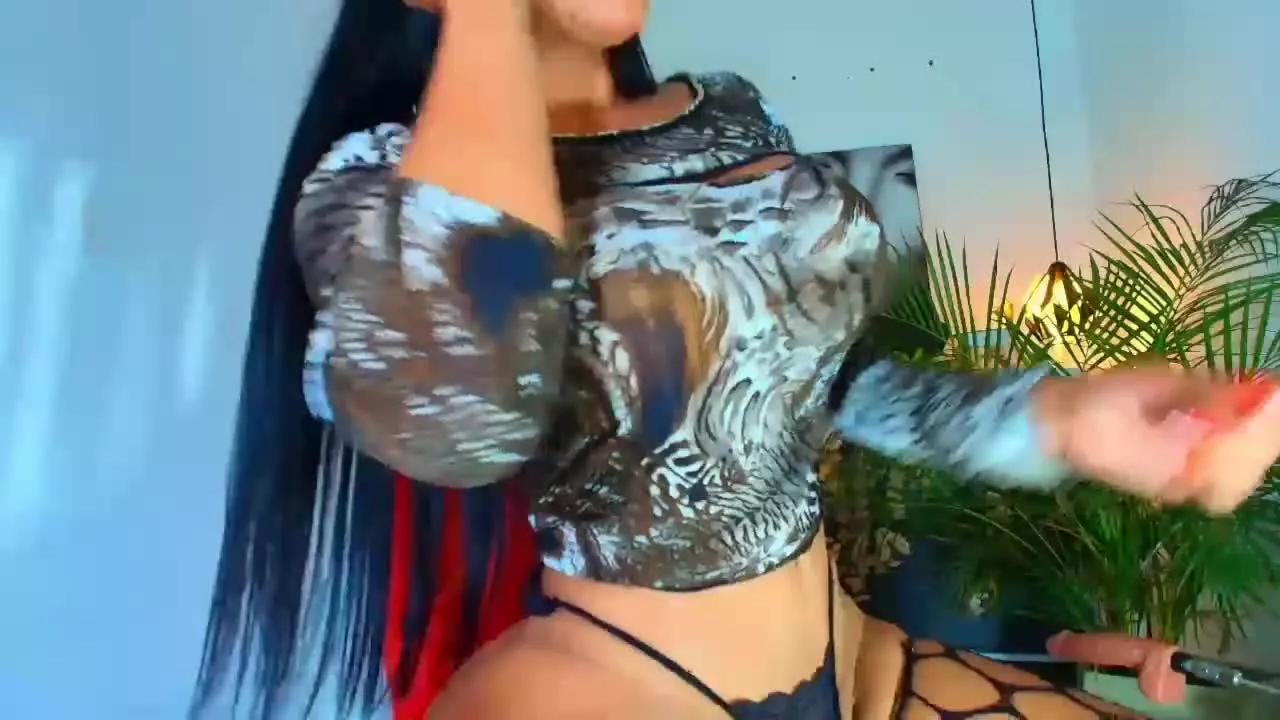 Offline KARINASQUIRTING on Streamray