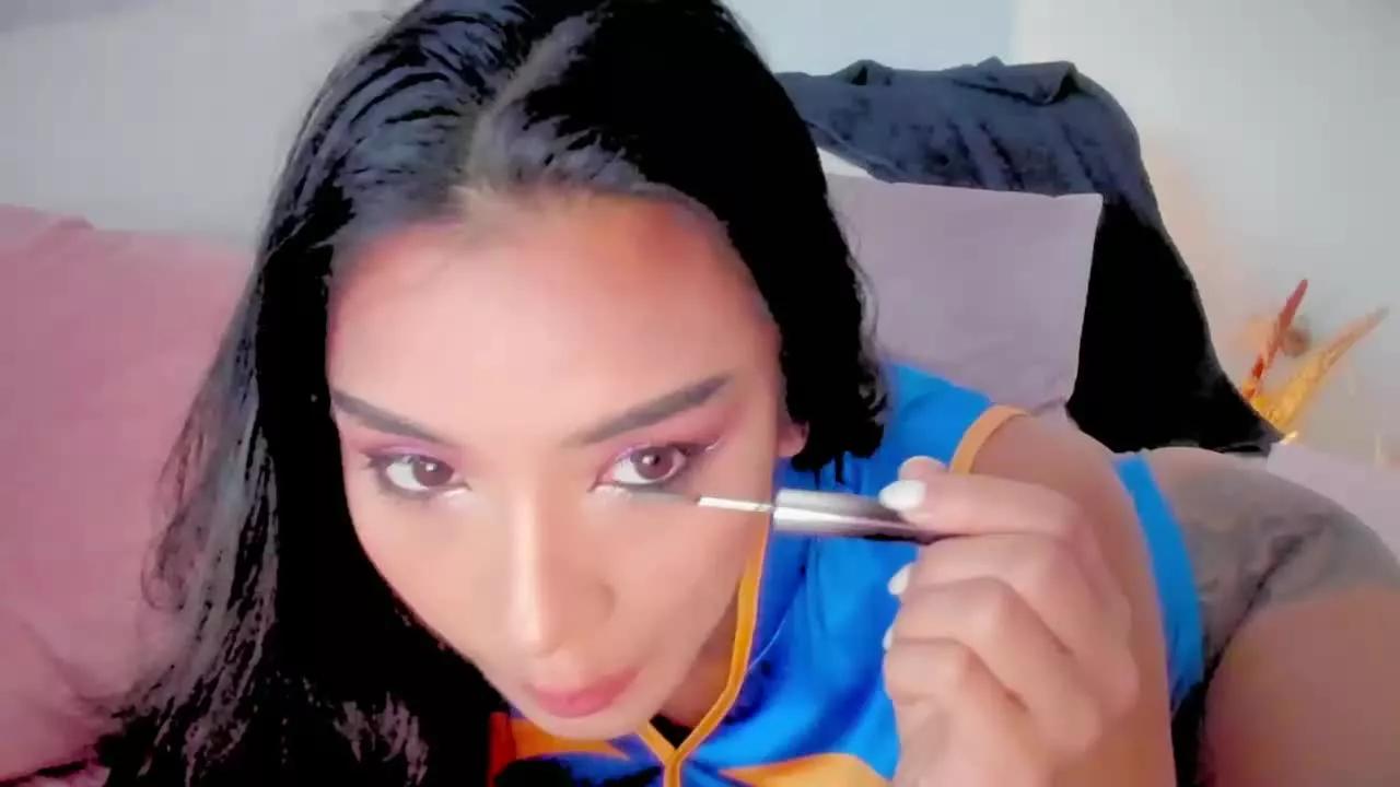 Offline KinkiNicoleCummings on Streamray