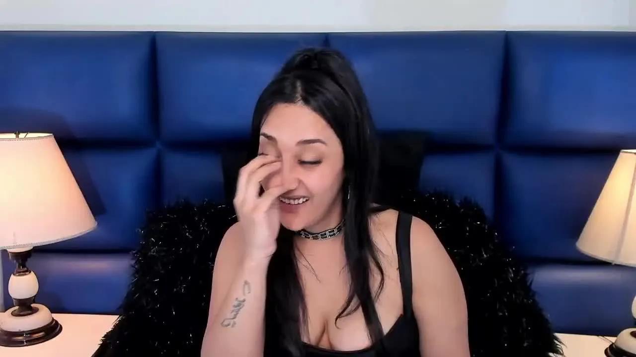 Offline KOURTNEYTRAVIS on Streamray